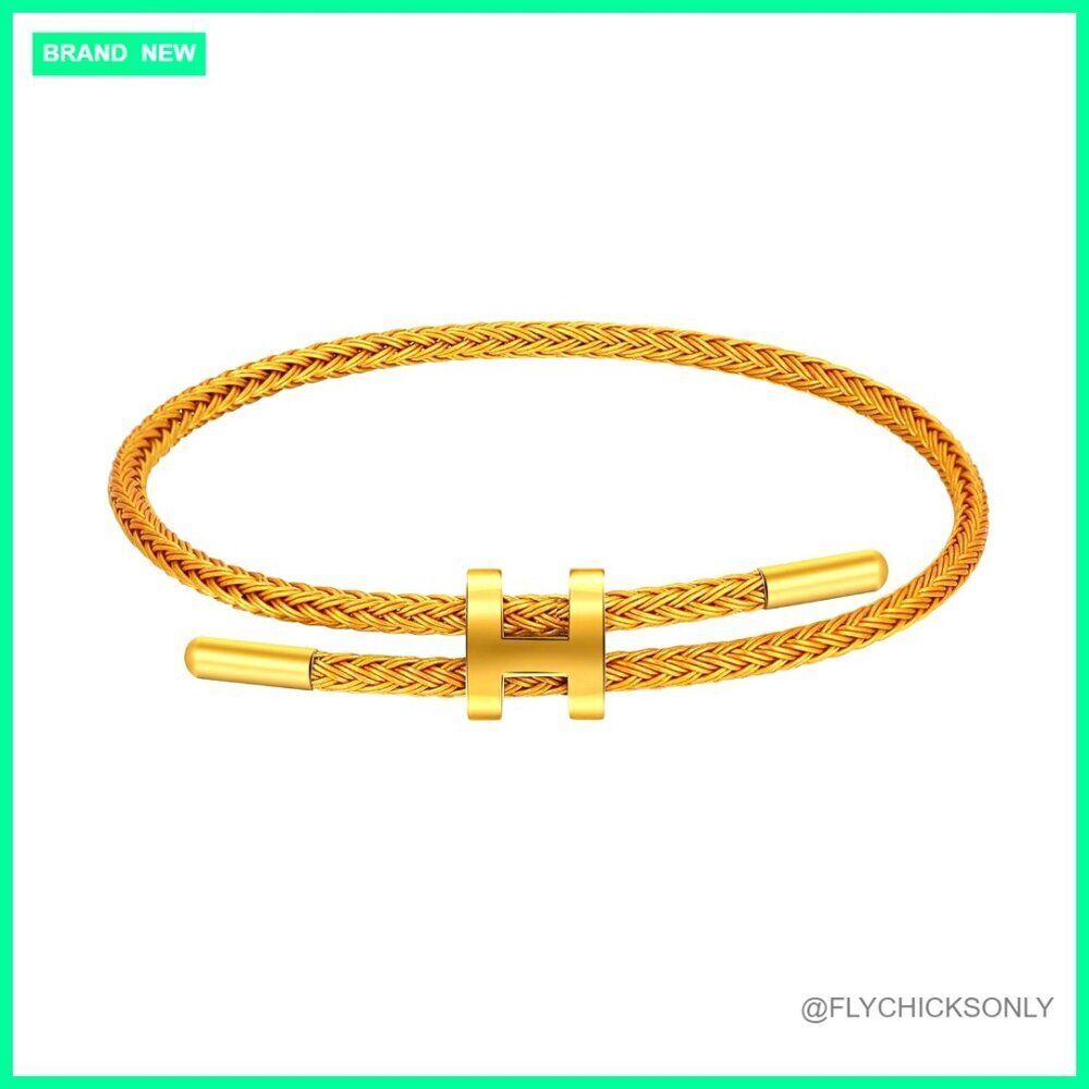 Adjustable Titanium Steel Charm Bracelet, Gold-Plated Buckle Design, Women's